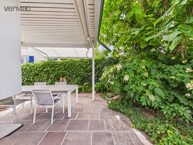 Spacious single-family house with lake view in the sought-after Bergli quarter (12)