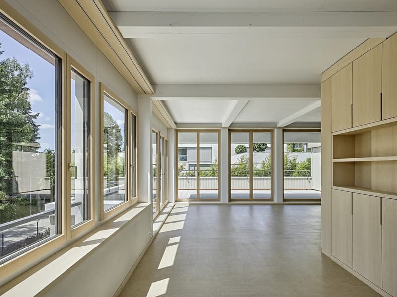 Wohnen wie im Einfamilienhaus - 6-Zimmer-Maisonette mit 3 Terrassen (3)