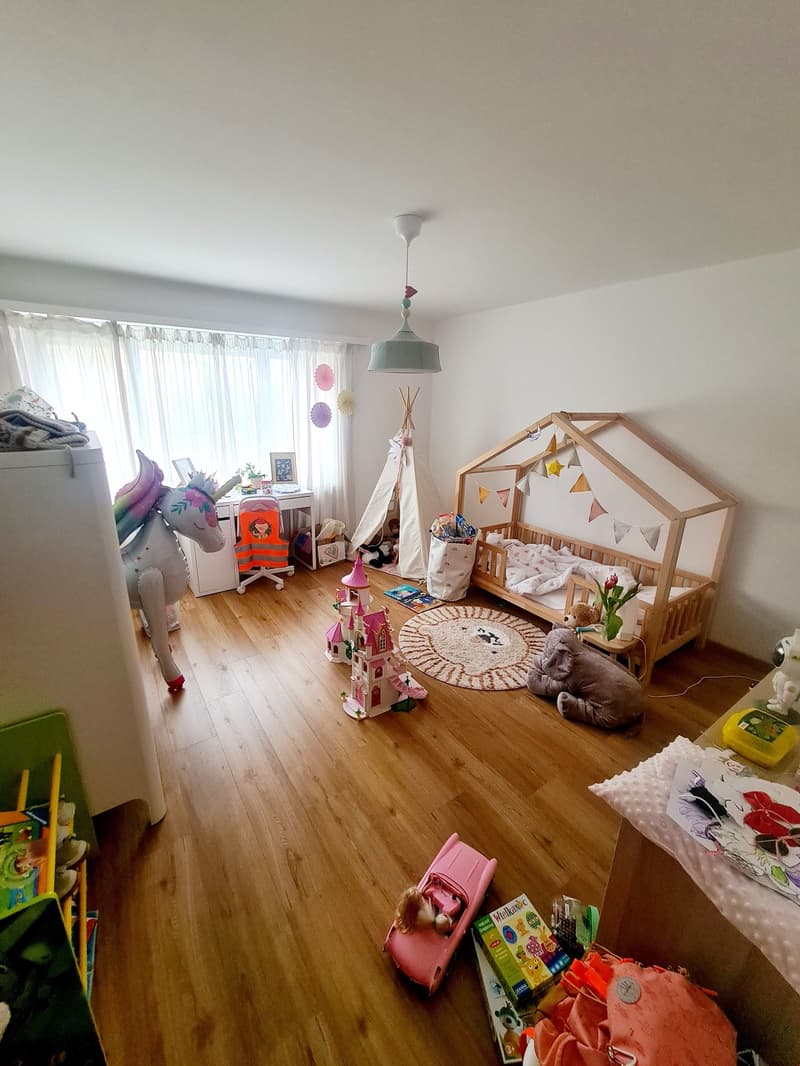 Appartamento 4.5 locali adatto alle famiglie con balcone a Egnach (4)