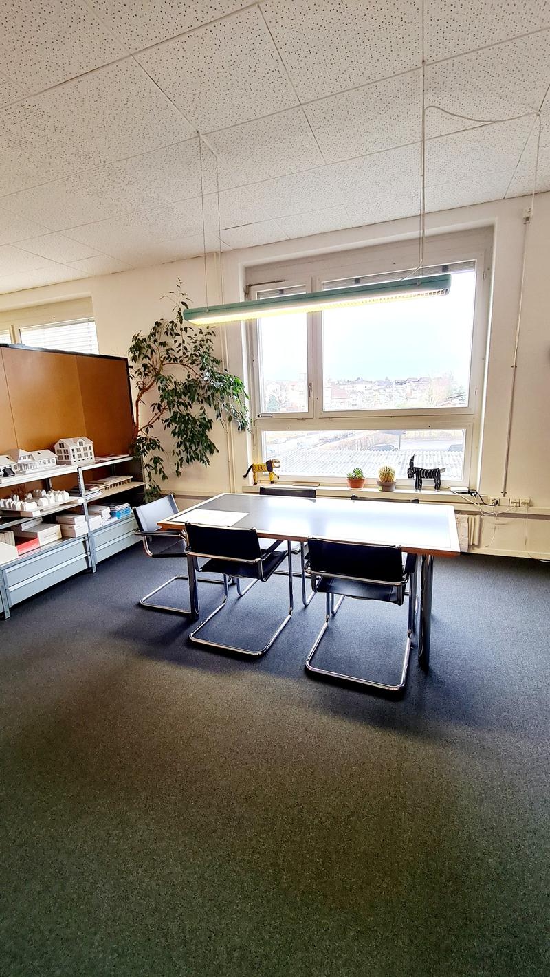 Bureau attractif (local commercial) 120m2 (5)