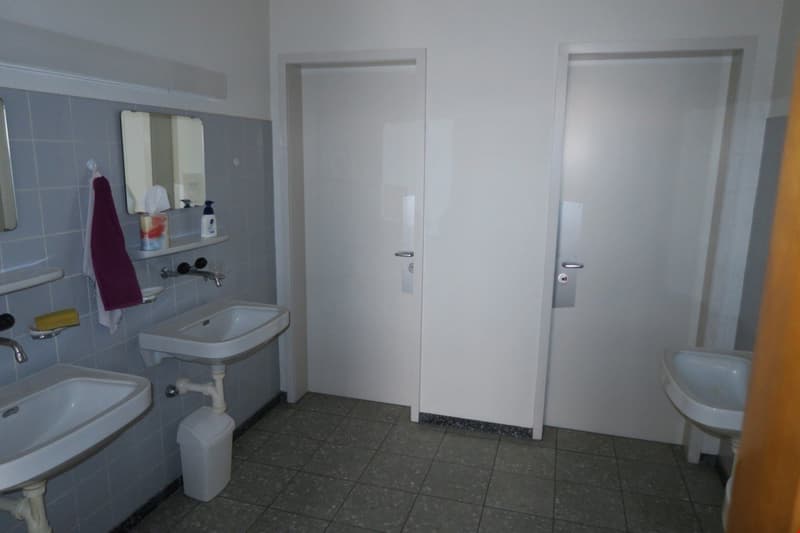 Bureau attractif (local commercial) 120m2 (8)