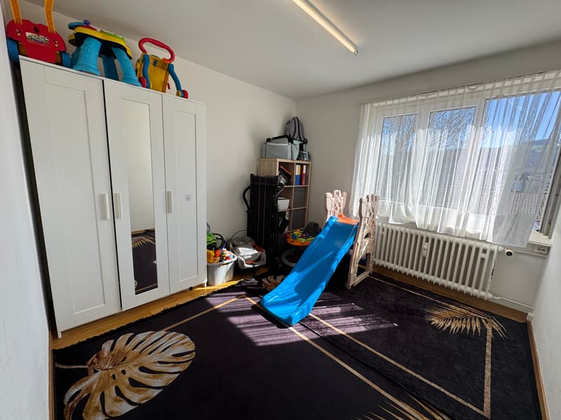 4-Bedroom Apartment with Balcony in St. Gallen (6)