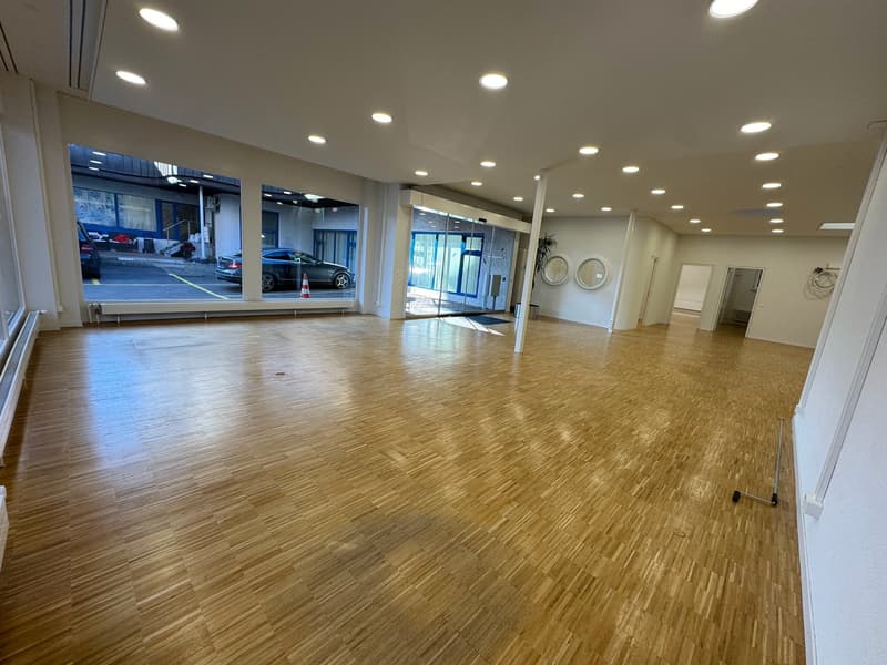 Espace commercial attractif dans un emplacement central à Arbon (5)