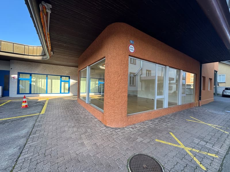Espace commercial attractif dans un emplacement central à Arbon (1)