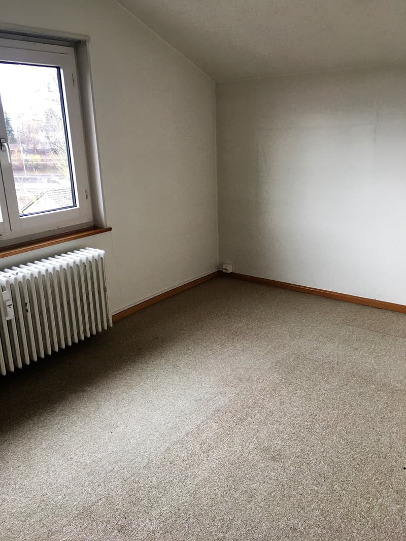 Small storage room for rent (2)