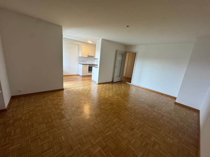 Family-friendly 4.5-room apartment with balcony in Egnach (1)