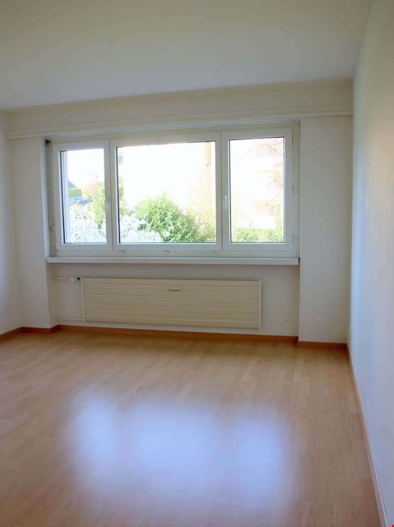 Cozy 2.5-room apartment with balcony in Wittenbach (7)