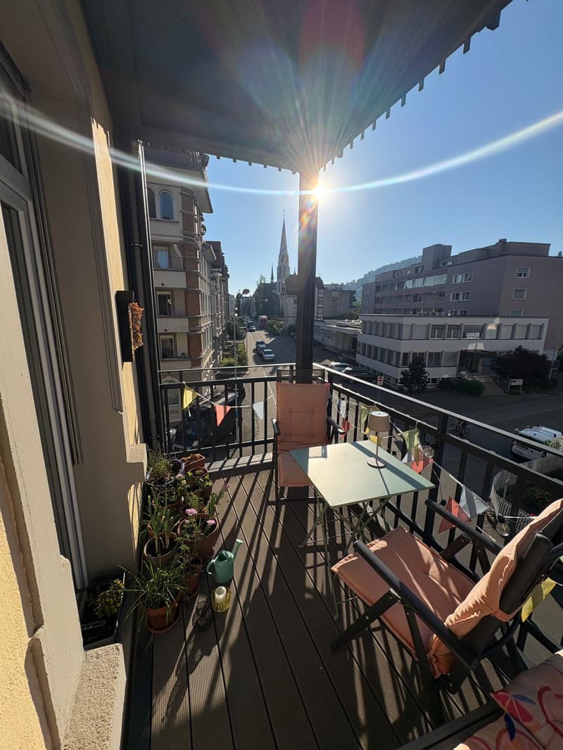 Bright 3-room apartment with balcony in St. Gallen (6)