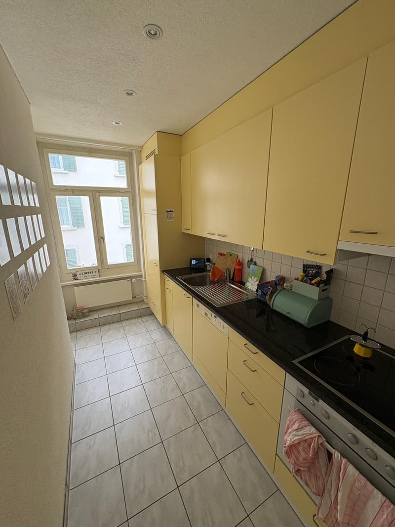 Bright 3-room apartment with balcony in St. Gallen (2)