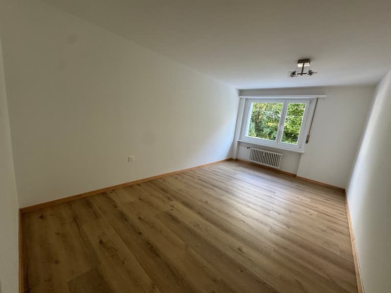 4 bedroom apartment with balcony in quiet location (2)