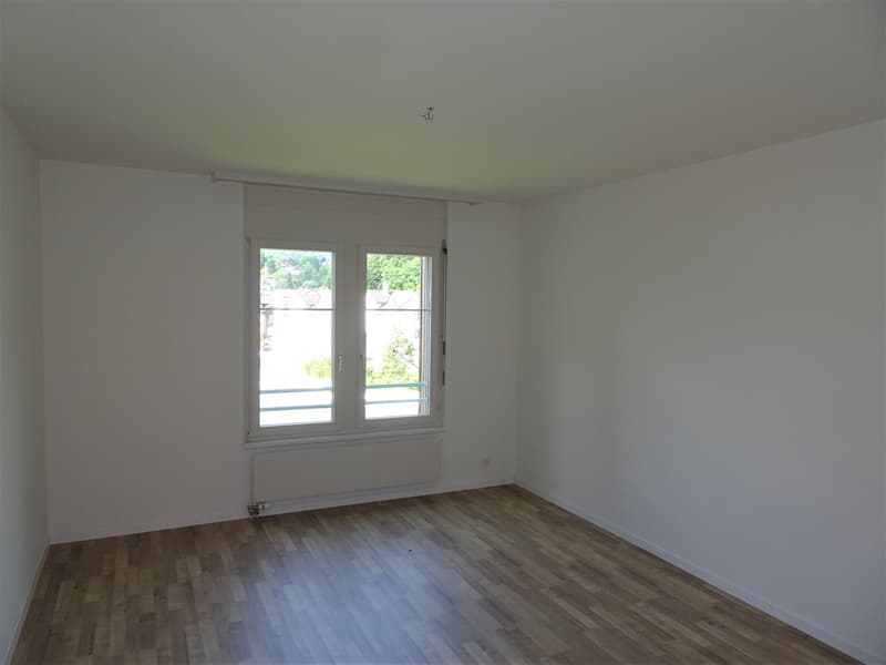 Helle 4.5-Zimmer-Wohnung mit Balkon (6)