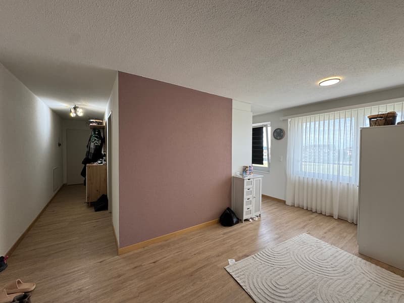 Bright 3.5-room apartment with balcony in Arnegg (3)