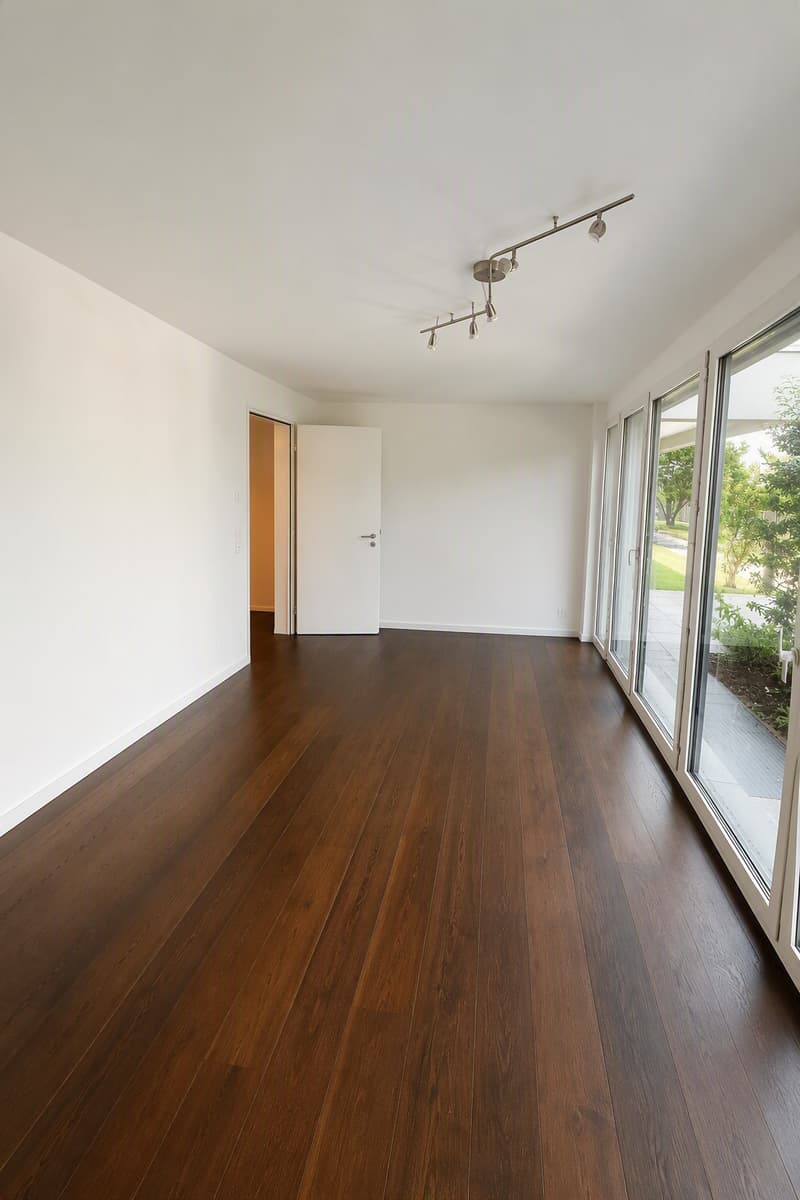Moderne 4.5-Zimmer-Wohnung mit Sitzplatz in Kreuzlingen (5)