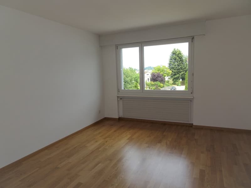 Schöne 5.5 Zi. Wohnung mit Balkon an bester Lage (7)