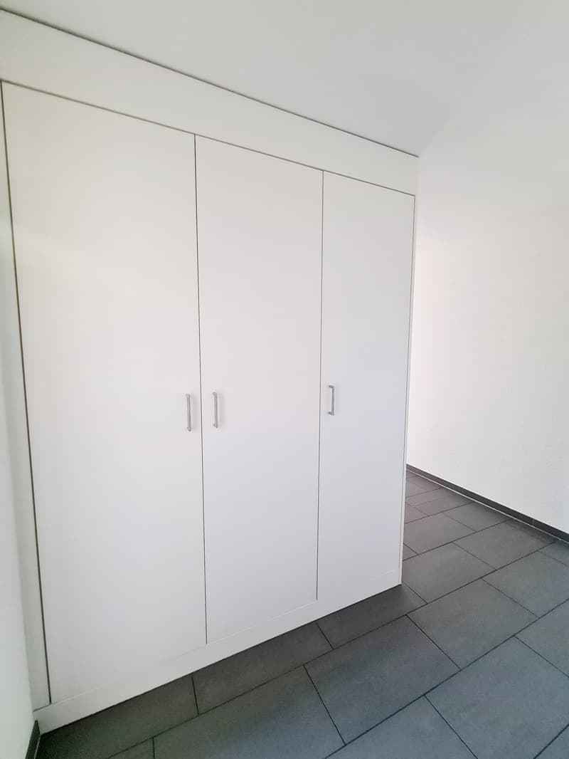 Sonnige 4.5 Zi.Wohnung mit grossem Balkon (10)