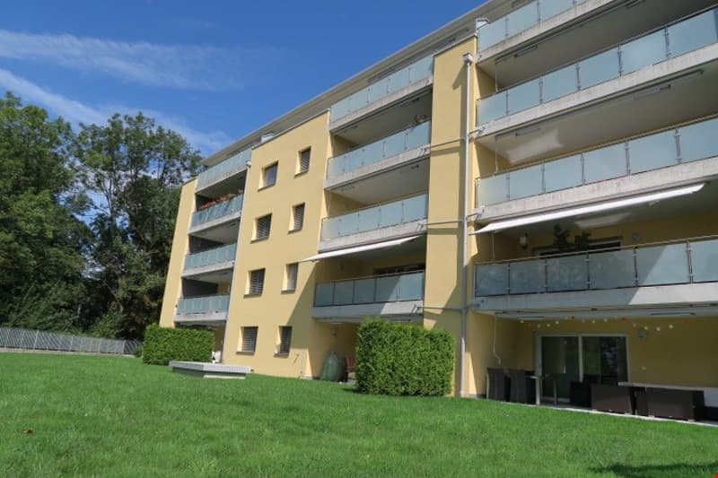 Sonnige 4.5 Zi.Wohnung mit grossem Balkon (14)