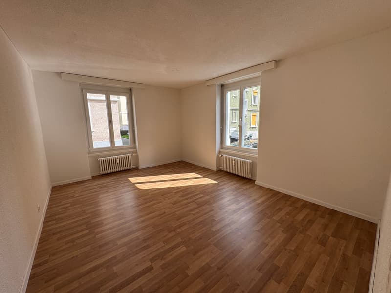 Geräumige 4.5-Zimmer-Wohnung im Erdgeschoss in Arbon (5)