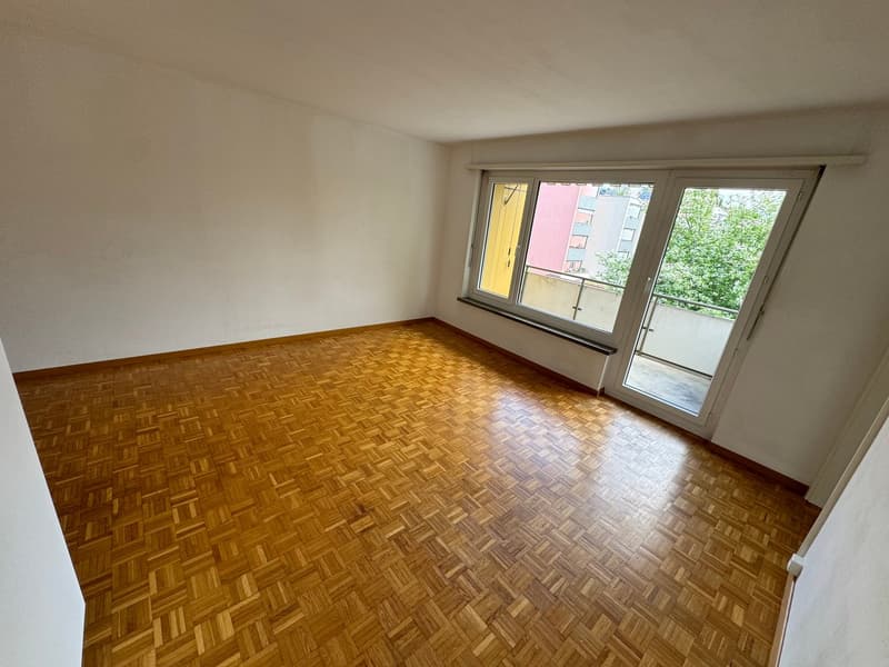 Sonnige 3-Zimmer-Wohnung mit Balkon in St. Gallen (1)