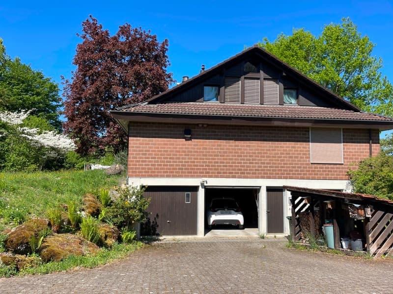 Charming single-family house in Volketswil – Spacious, quiet, and family-friendly (1)