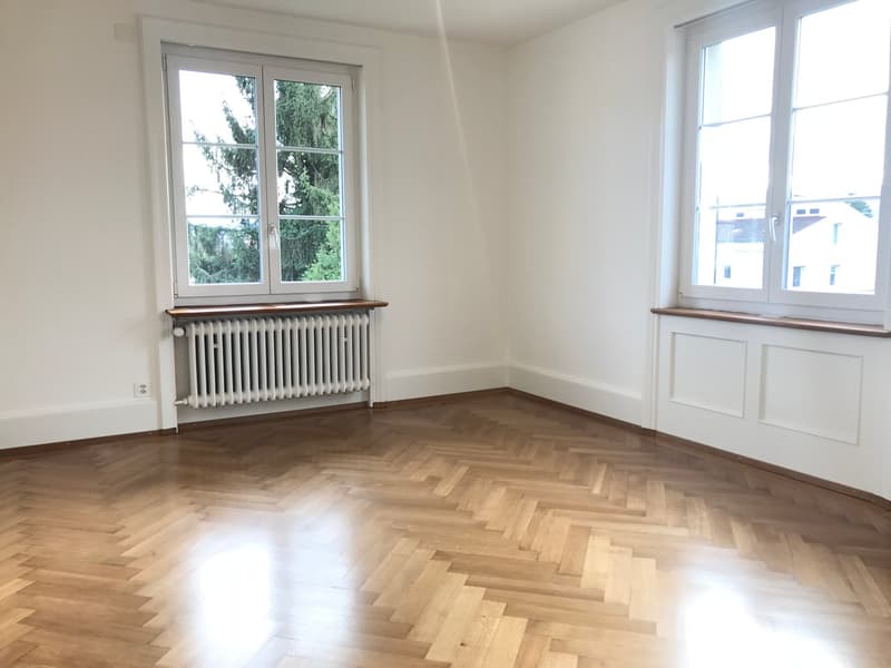 Schöne 5-Zimmer-Wohnung mit zwei Balkonen (3)