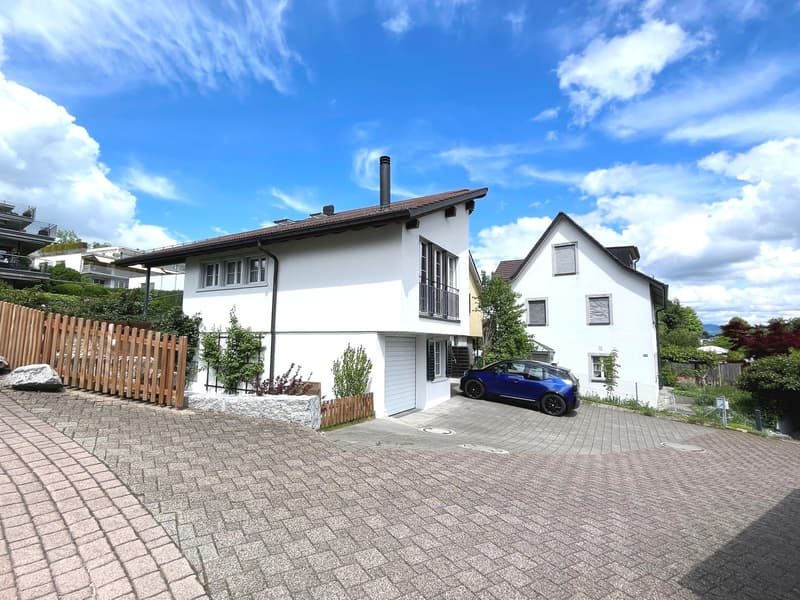Schmuckes Einfamilienhaus in Landhausstil (1)