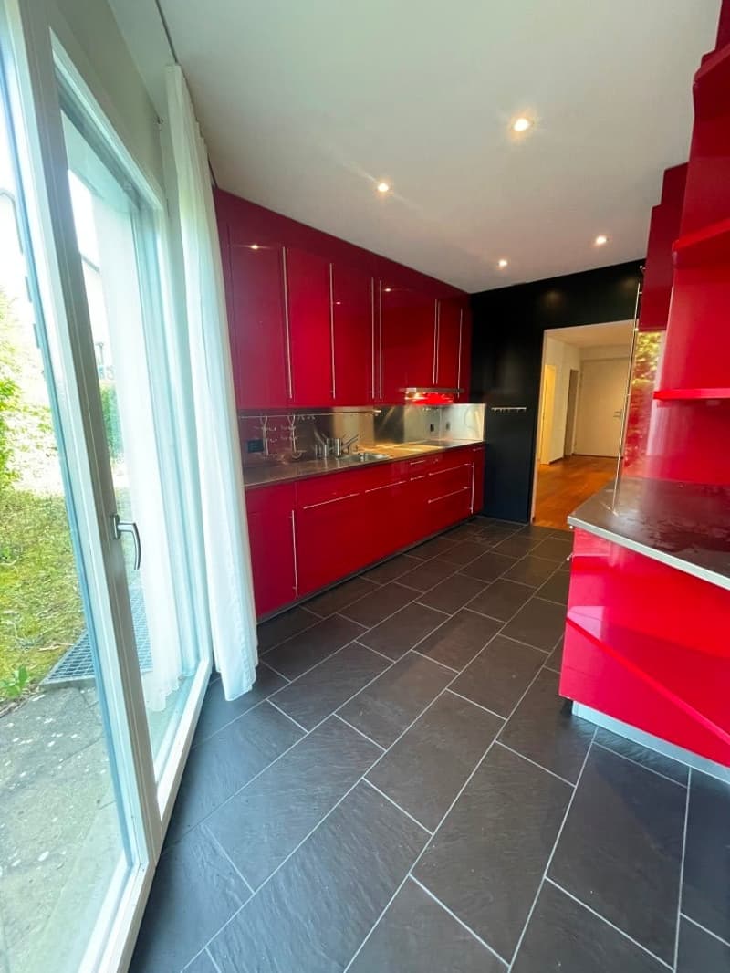Moderne 4½-Zimmer-Gartenwohnung in gehobener Überbauung (6)