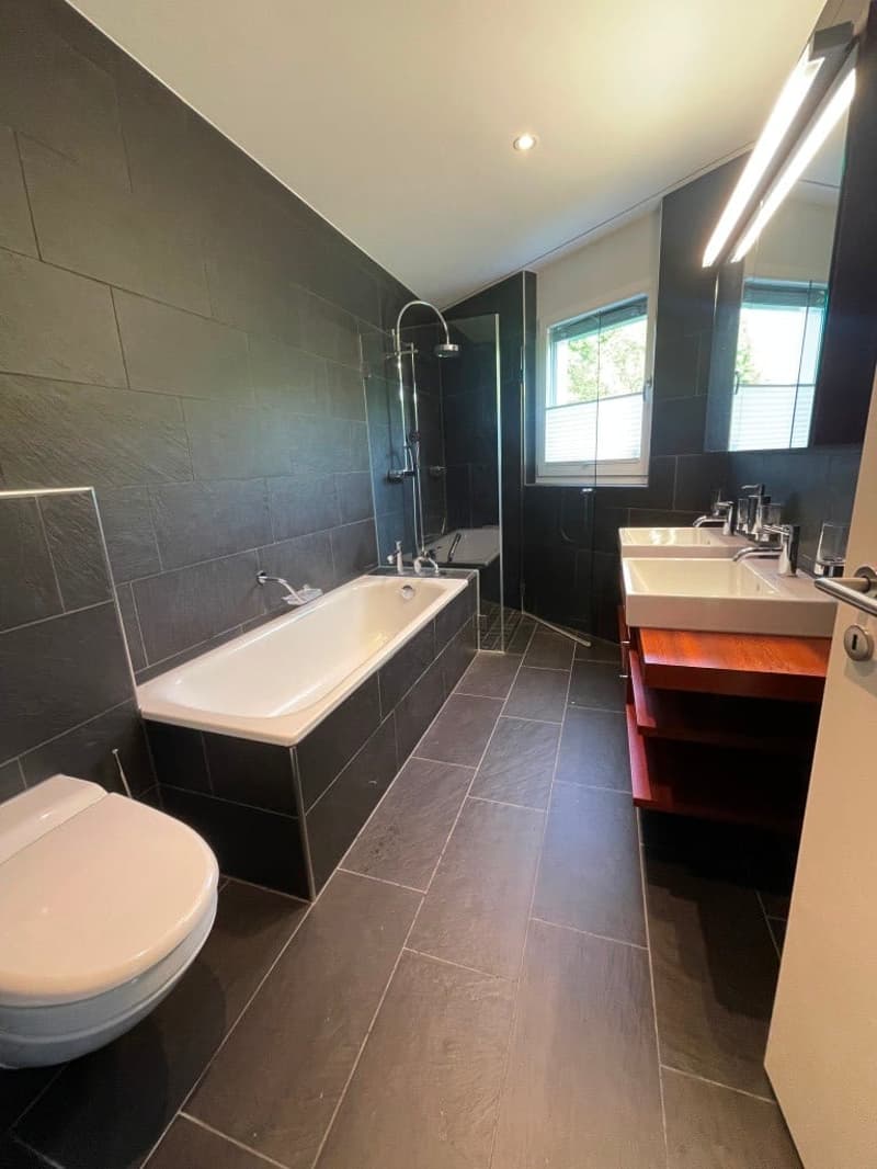 Moderne 4½-Zimmer-Gartenwohnung in gehobener Überbauung (7)