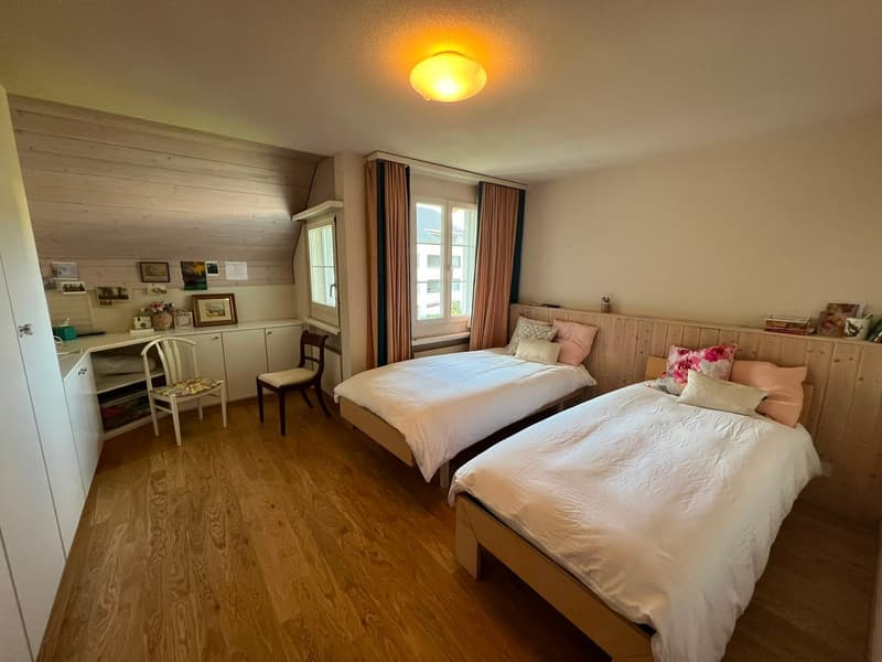 Charmante 4.5-Zimmer-Maisonette-Wohnung in Egg (ZH) (5)