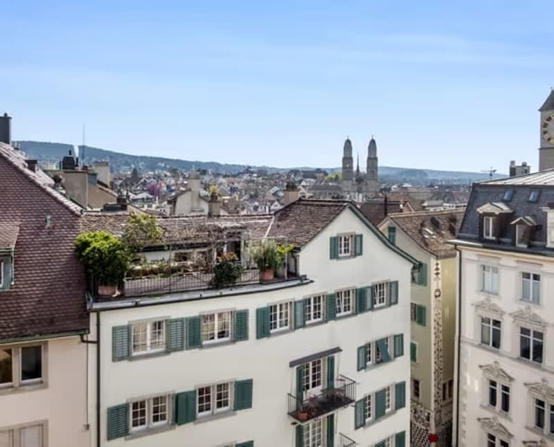 Charmante 3-Zimmer-Wohnung mit Balkon in der Zürcher Altstadt (1)