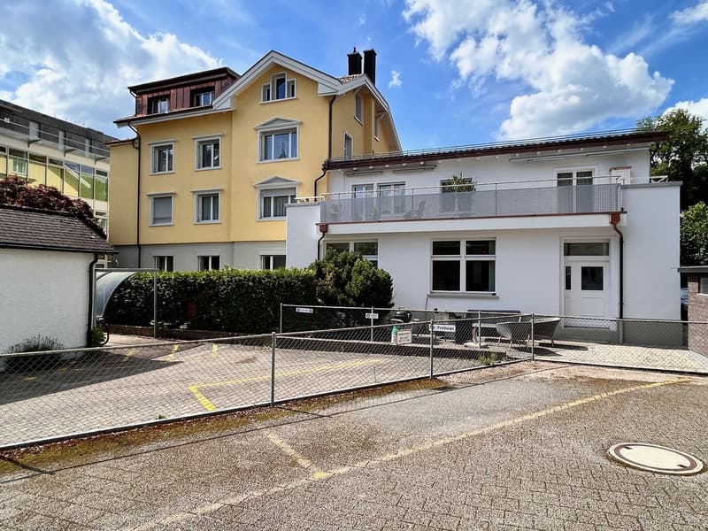 Helldurchflutete und grosszügige Büroräume an erstklassiger Lage in Wil (2)