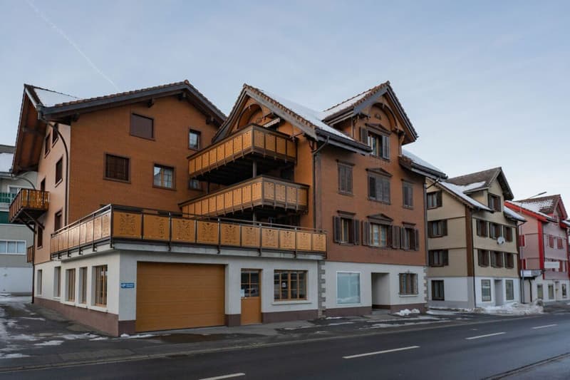 Proprietà a reddito attraenti nel centro del villaggio di Unteriberg! (3)