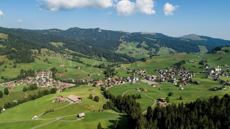 Exklusive 4.5-Zimmer-Neubauwohnungen mit Bergpanorama! (3)
