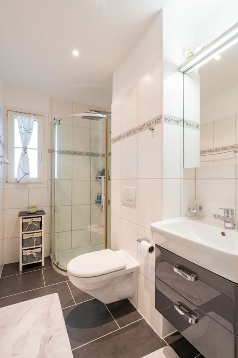 Moderne 3.5 Zimmer-Gartenwohnung am Südhang von Oberiberg! (11)