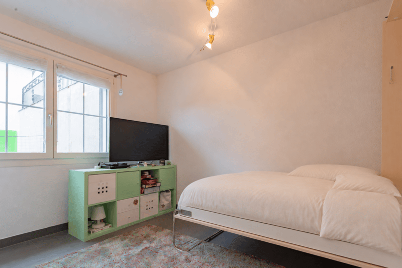 Moderne 3.5 Zimmer-Gartenwohnung am Südhang von Oberiberg! (9)