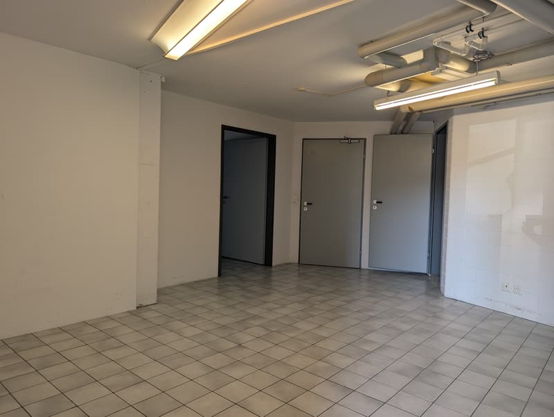 Espace commercial polyvalent à Aarburg (3)