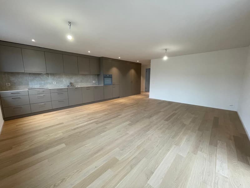 Appartement neuf de 2,5 pièces moderne directement à la gare d'Aadorf (8)