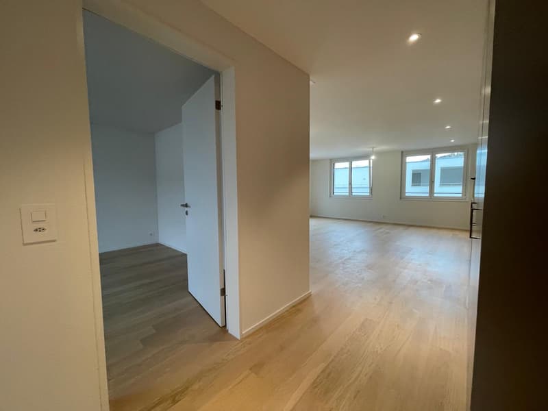 Appartement neuf de 2,5 pièces moderne directement à la gare d'Aadorf (5)