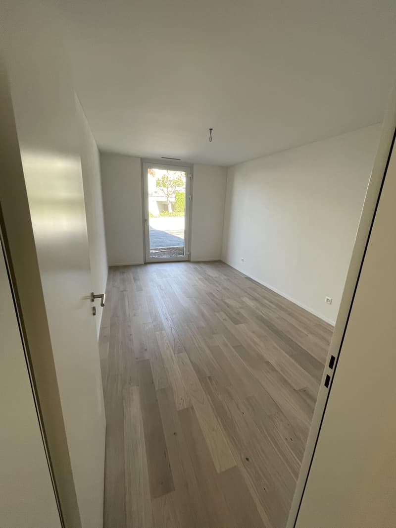 Appartement moderne de 3,5 pièces au rez-de-chaussée à Kloten à louer ! (5)