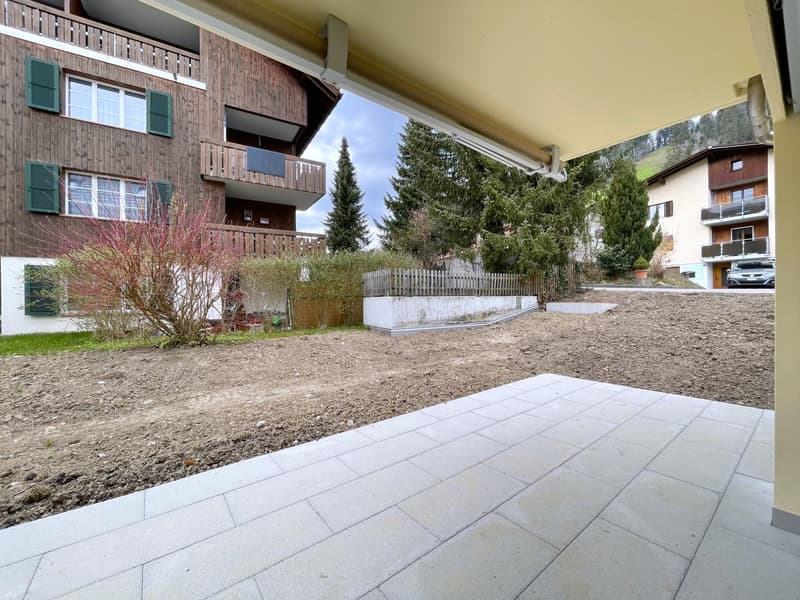 Sonnige 2.5-Zimmer-Wohnung mit Sitzplatz und Garten (3)