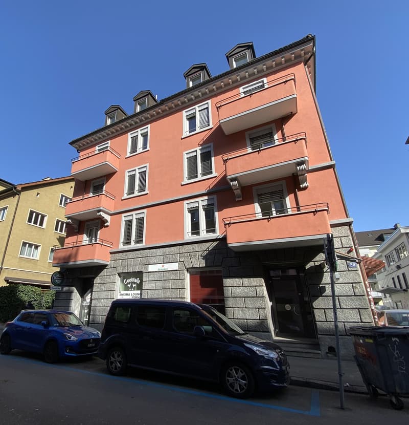 Charmante 2-Zimmer-Wohnung an zentraler Lage im Kreis 4 (1)