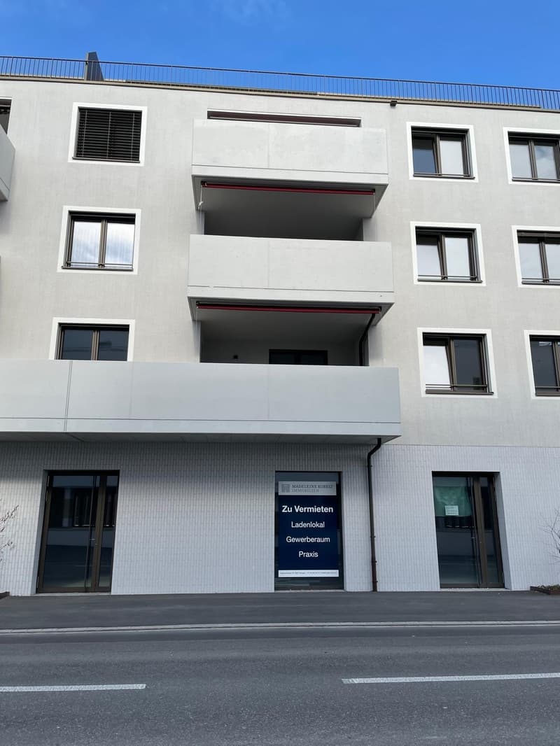 Zentrale Gewerberäume direkt beim Bahnhof Aadorf flexibel nutzbar (1)