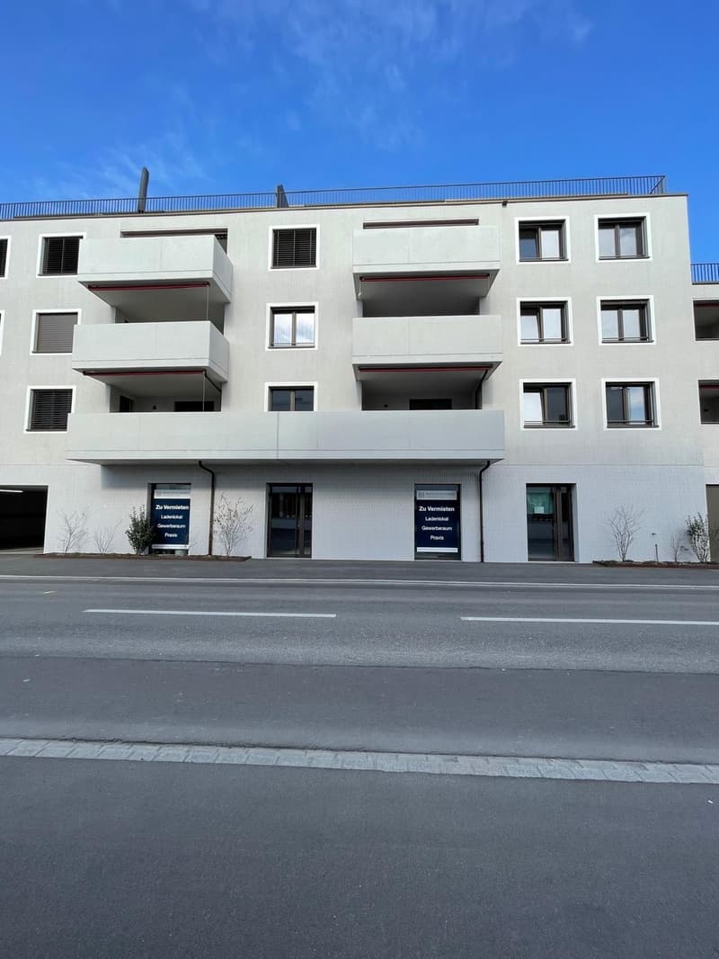 Zentrale Gewerberäume direkt beim Bahnhof Aadorf flexibel nutzbar (1)