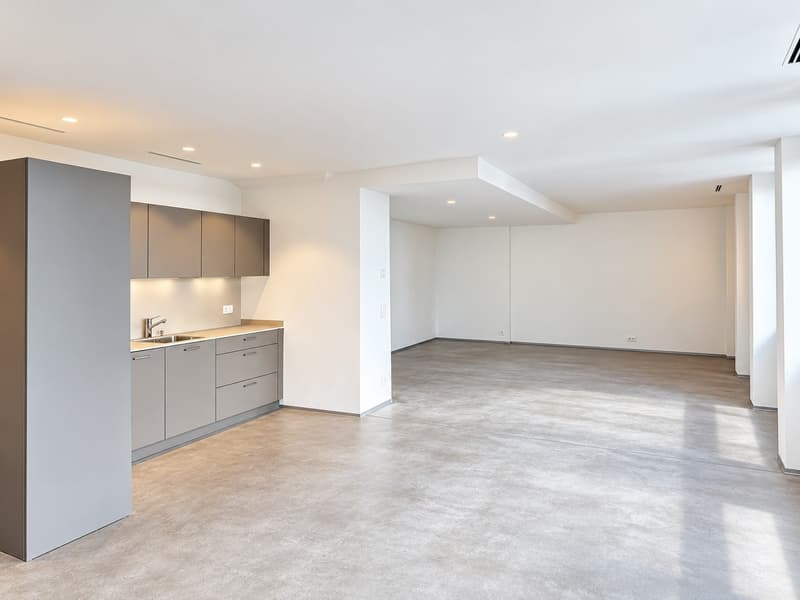 Modernes Büro an zentraler Lage in Opfikon zu vermieten! (2)