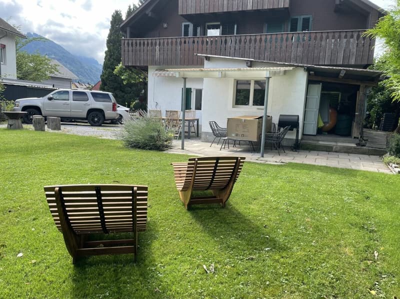 Charmanter Hausteil mit Garten (1)