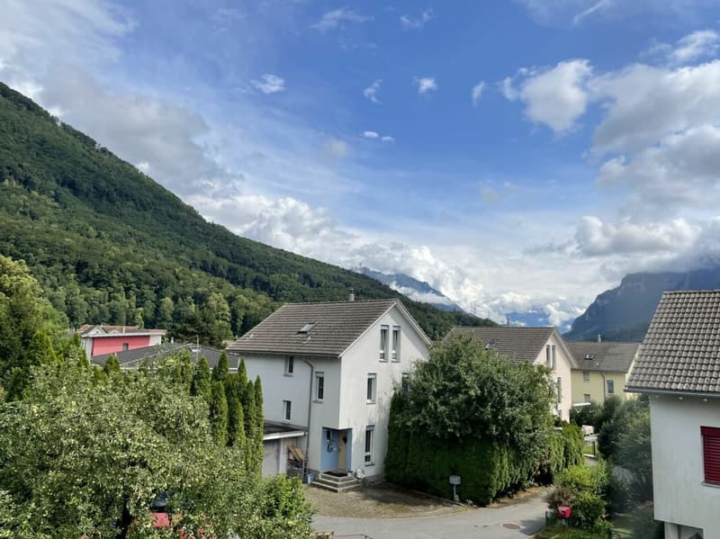 Charmanter Hausteil mit Garten (4)