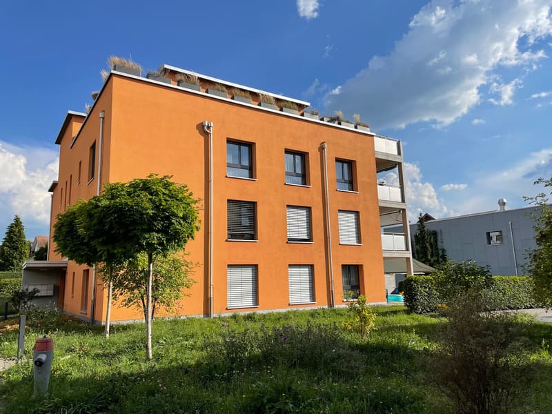 Appartement de haute qualité avec balcon spacieux au cœur de Fehraltorf (1)