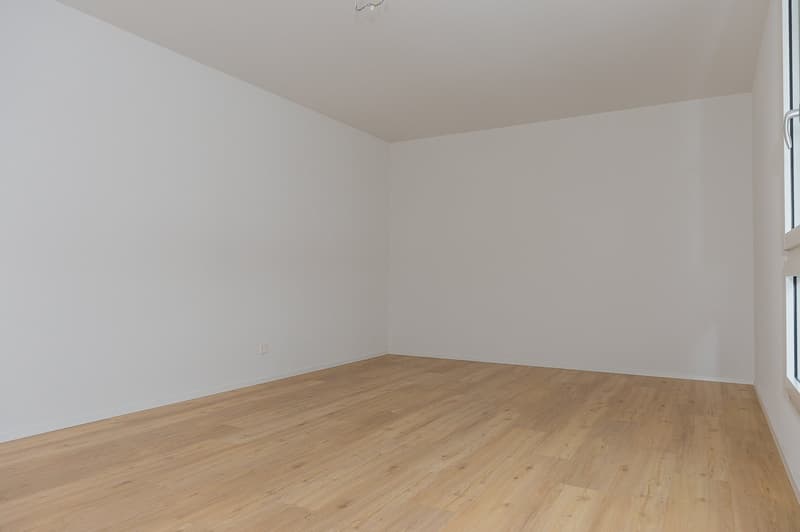 Appartement de haute qualité avec balcon spacieux au cœur de Fehraltorf (8)