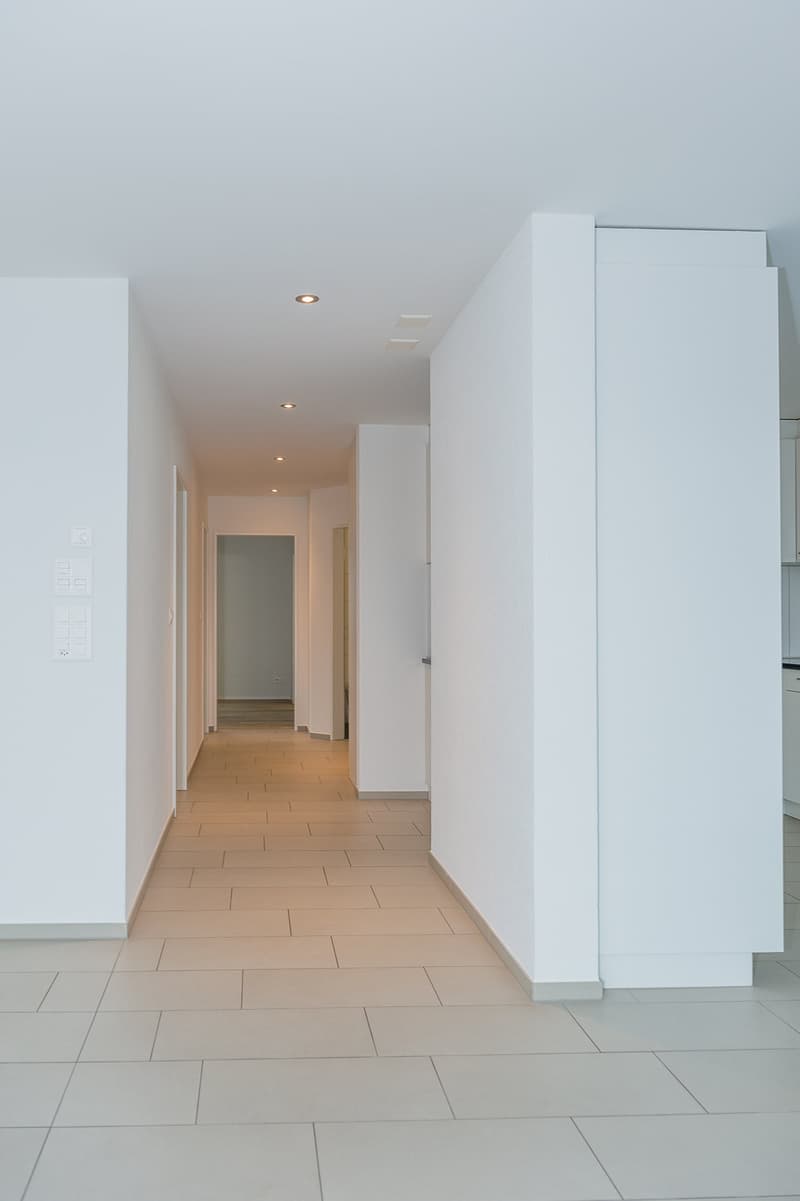Appartement de haute qualité avec balcon spacieux au cœur de Fehraltorf (11)