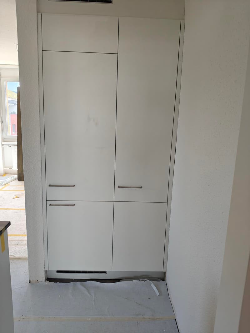 Appartement de 3,5 pièces rénové avec balcon à Pfäffikon ZH (3)