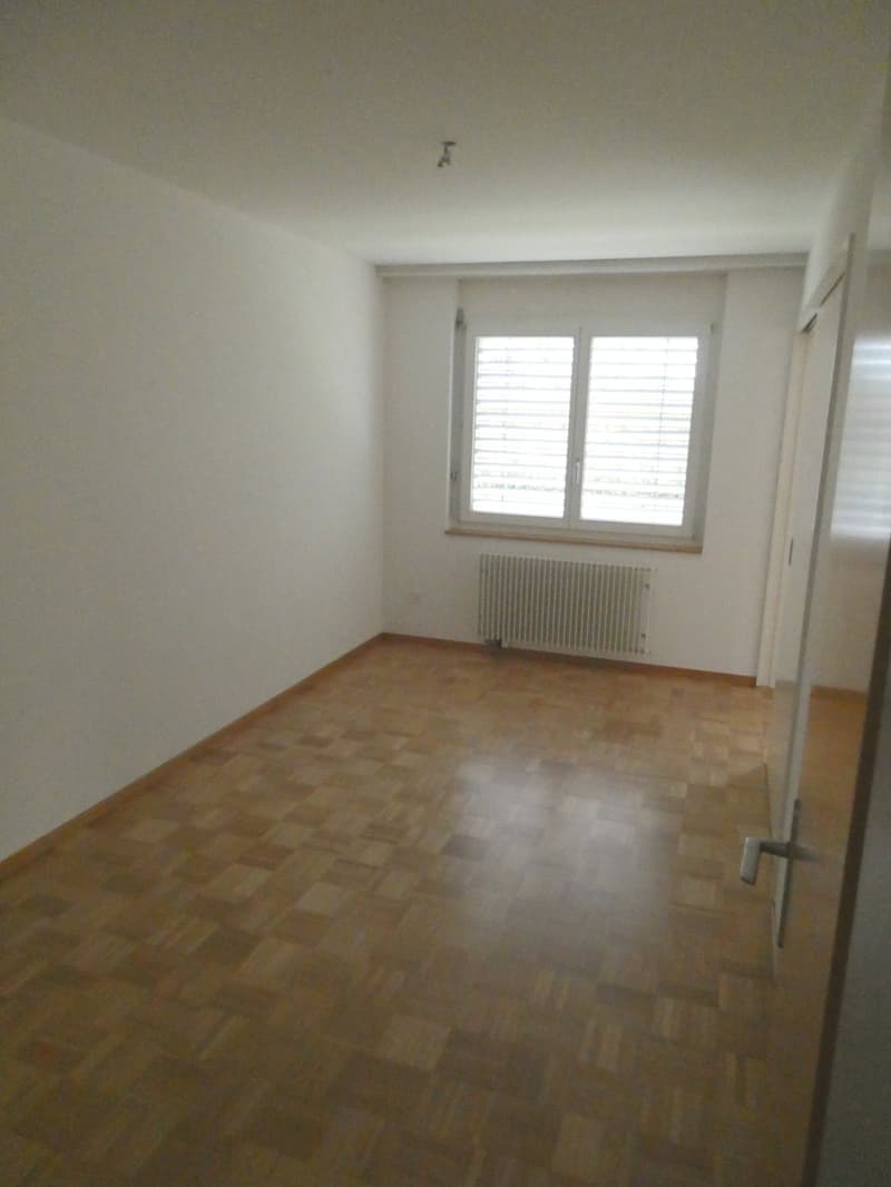 3.5 room apartment with great floor plan and garden seating area (8)